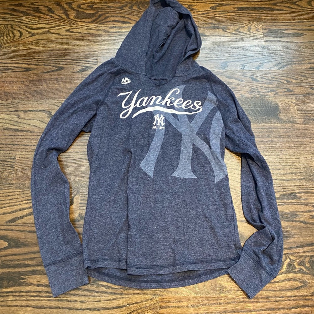 Yankees hooded long sleeve tee lg (14)